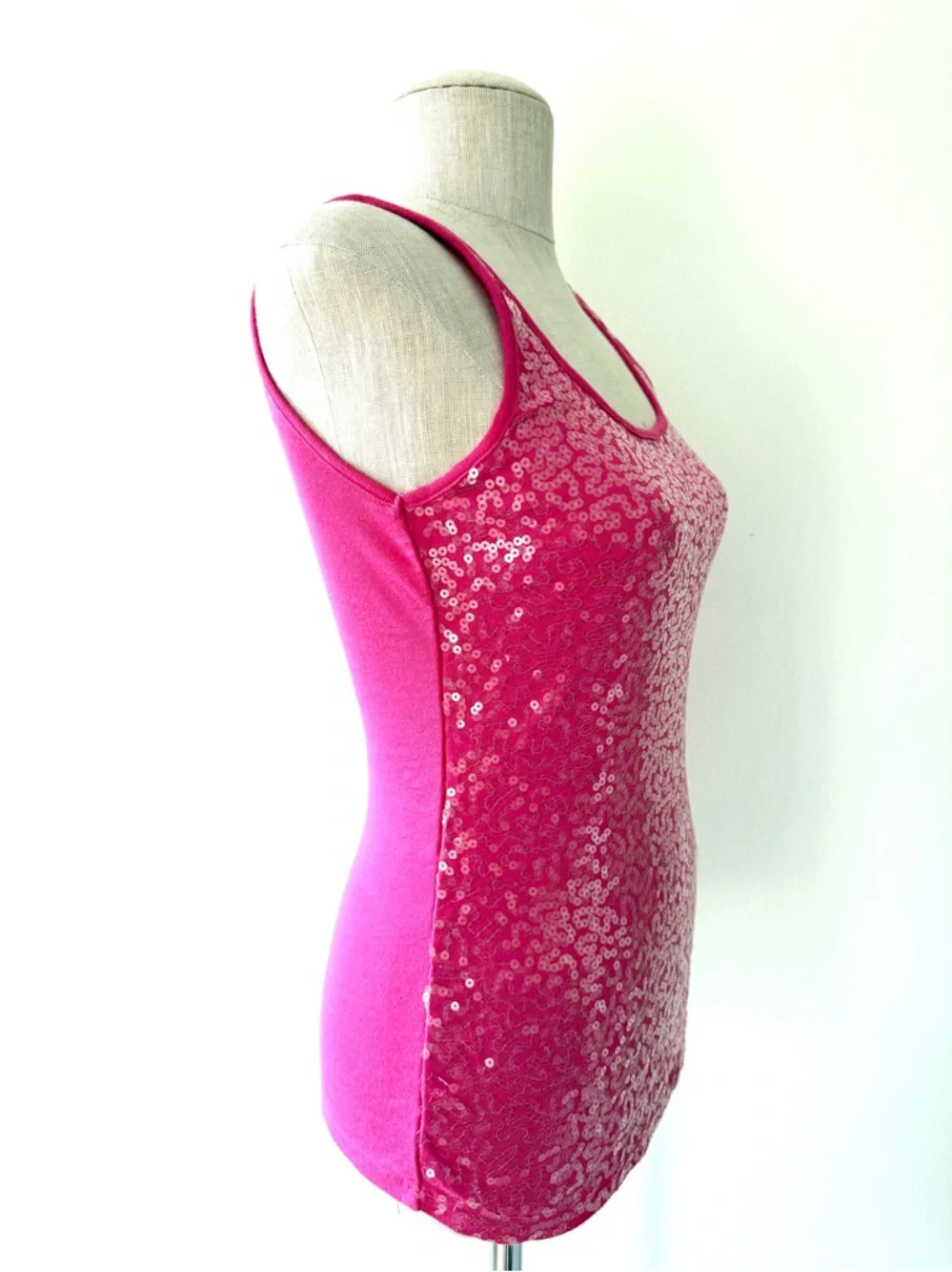 Old Navy Sequin Tank Top Fuchsia Sparkle Shell Party NYE Glam Disco Y2K Small - Picture 6 of 11